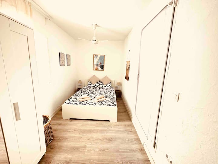 Ikamelo Lokulala Elihamba Phambili