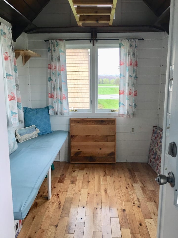 Mini Maine Living