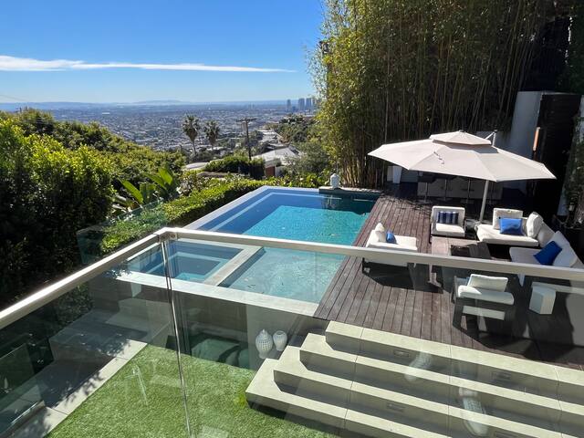 Luxury Hollywood Hills Villa | Spectacular View gallery image 2