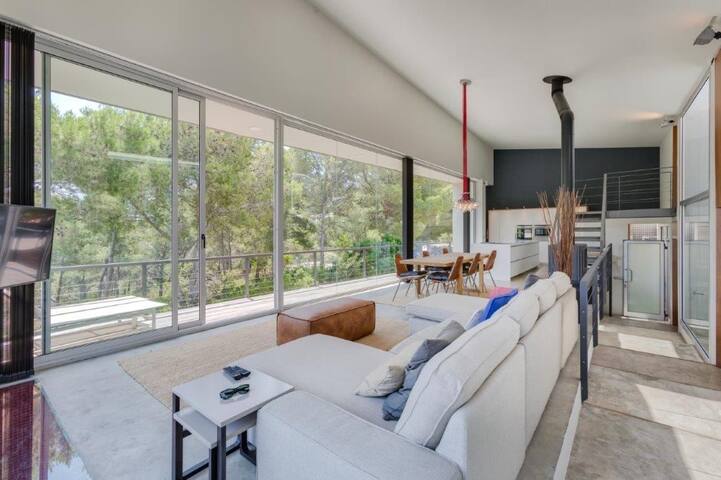 Fantastic villa in Tamariu 150 m walk from the sea