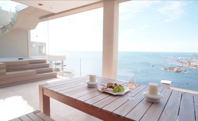 Azamara Luxury Villa – Camps Bay gallery image 5