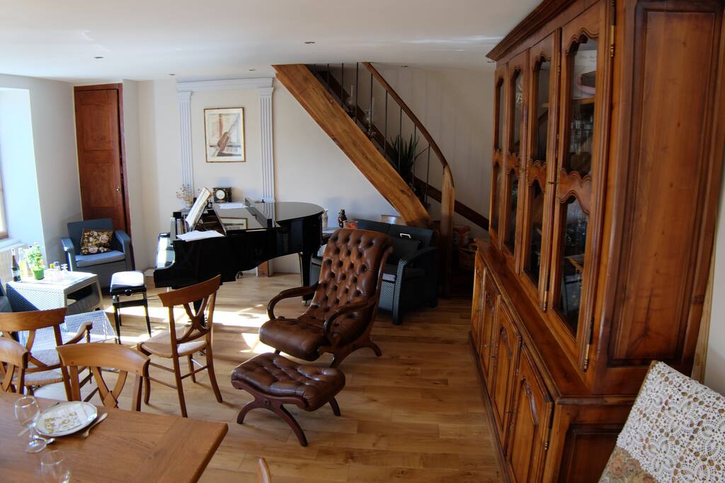 La Salle à manger côté piano