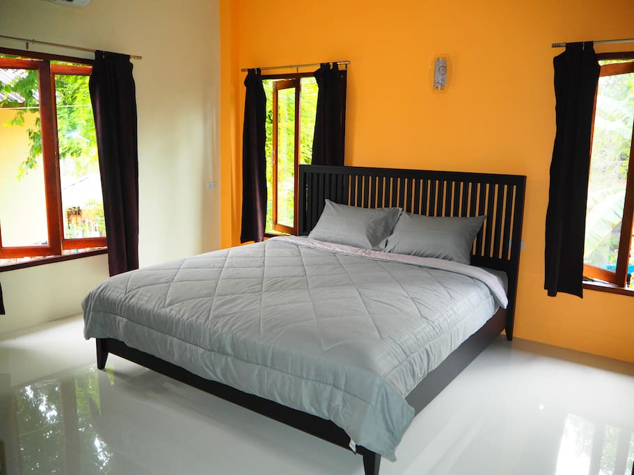 bedroom with air condition