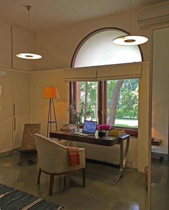 Guest Room Desk
