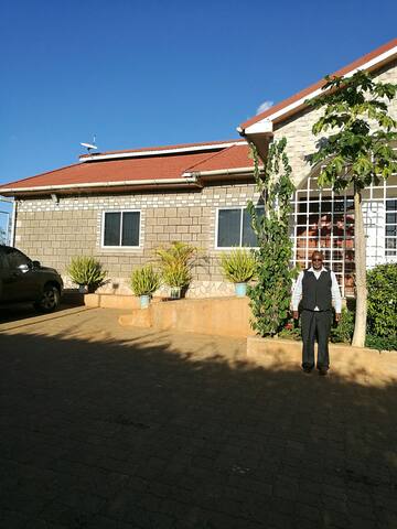 A Thousand Stars For Night Houses In Muumandu Area The Main House