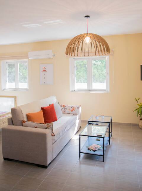 Popular Airbnb listing: Mirtera Apartment No 7 in Περιφερειακή Ενότητα Κεφαλληνίας