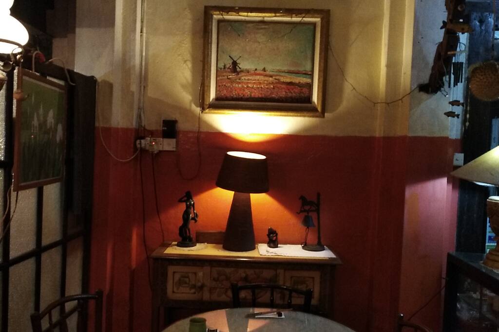 Reception table