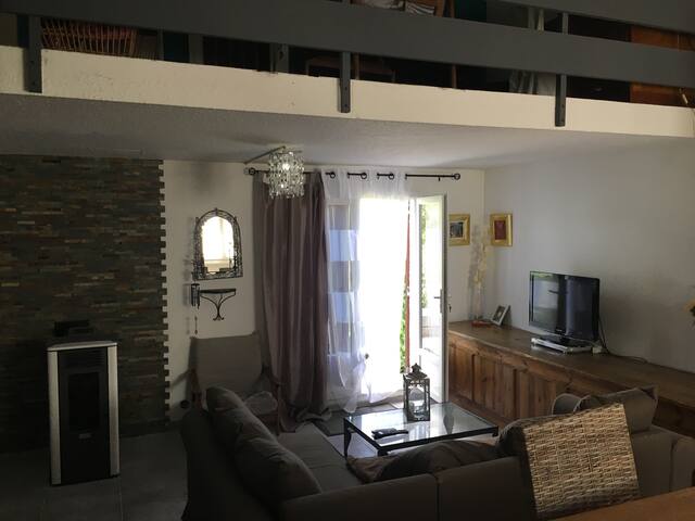 Sault: detached house
