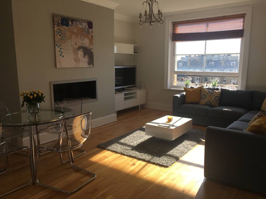 Lounge diner with contemporary gas fire