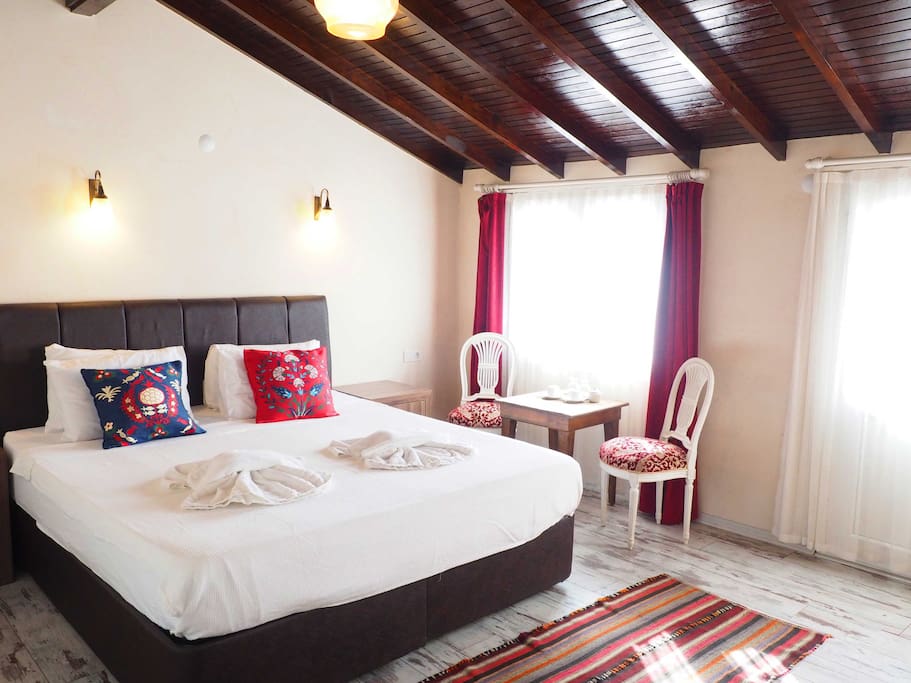 King bed room