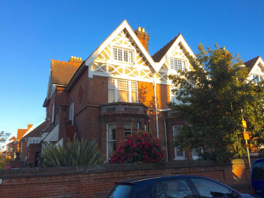 The flat from the outside (top floor)