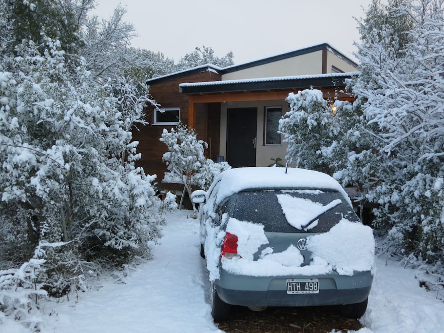 15' away from Catedral ski area parking, through direct road with less traffic