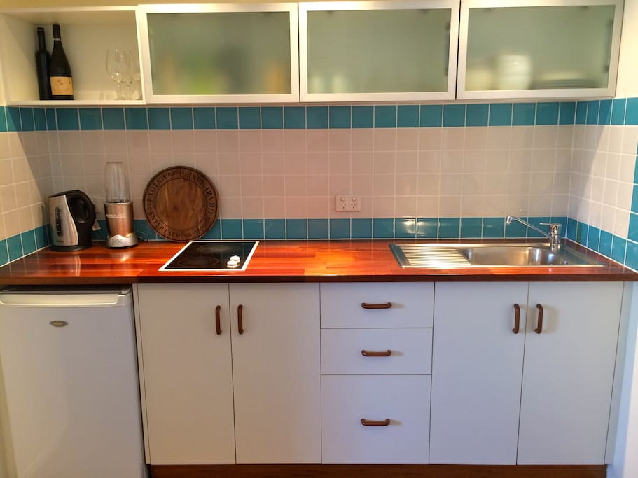 Self contained kitchen