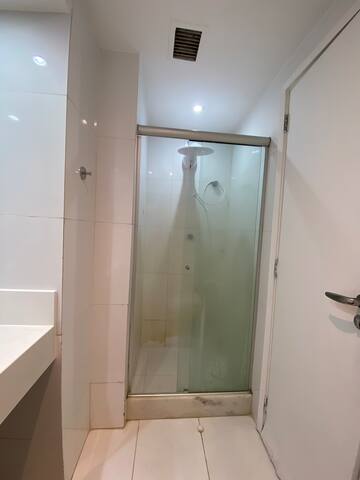 Frente Mar na Barra | Apto 4 Quartos com Varanda gallery image 5