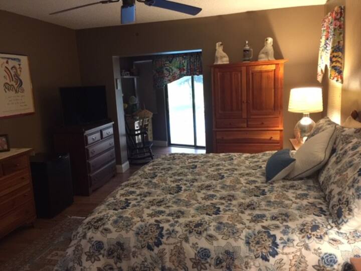 Bayshore Gardens Vacation Rentals & Homes Florida, United States Airbnb