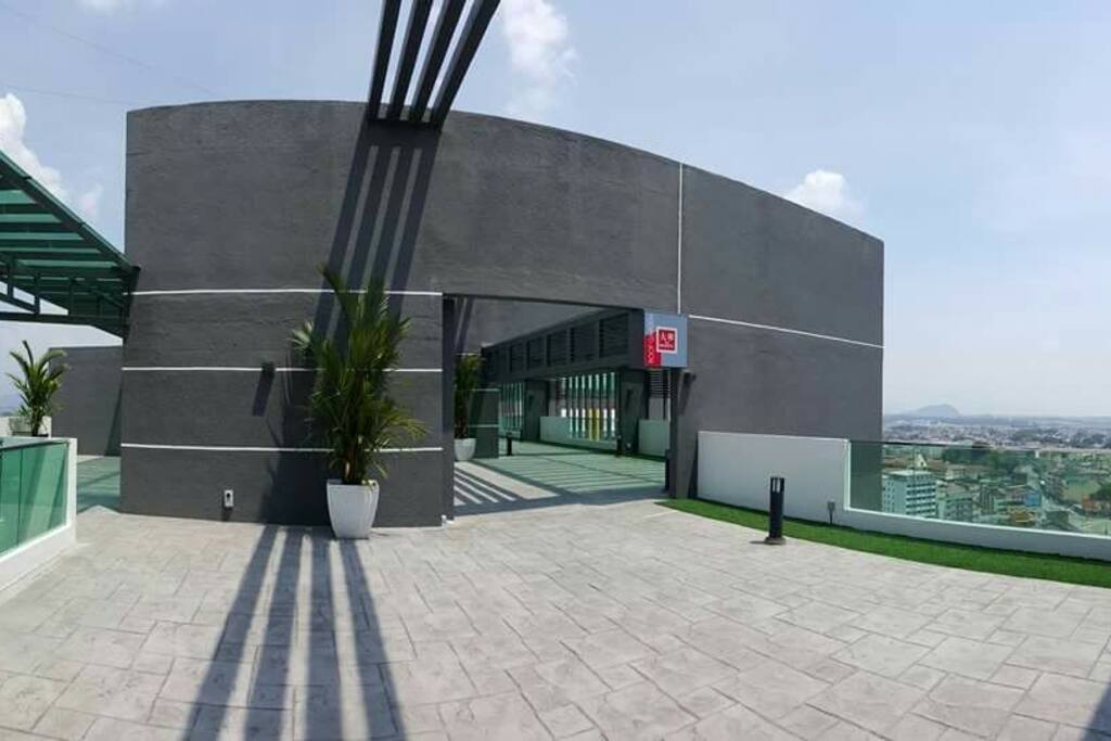 Sky garden with the whole ipoh city view