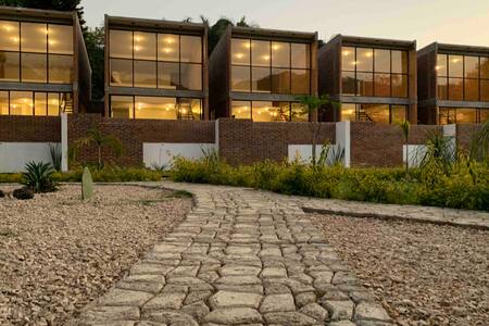Las Orquideas A, casa, vista al Tepozteco