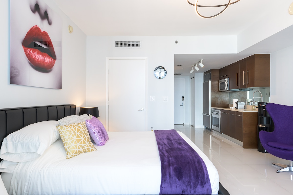 Icon Brickell Suite