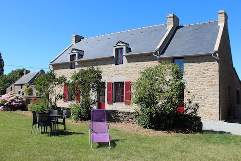 Top performing Airbnb: Maison de la Laurendière 2 (House of Laurendière 2) in Cancale