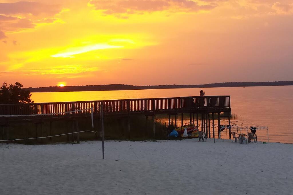 eb 3: eaton beach 0n lake weir, private beach/ramp, 15