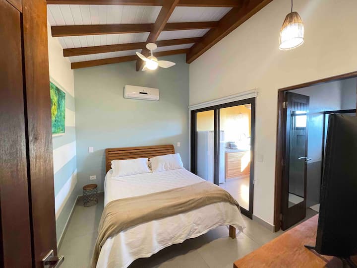 Top floor apartment 5