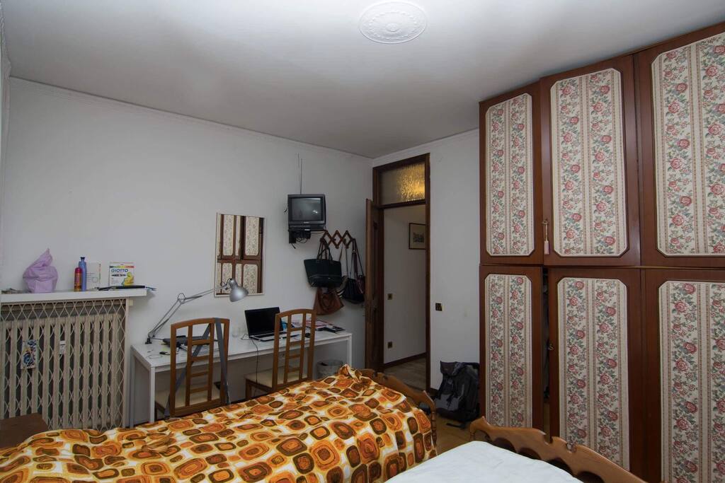 2 beds
