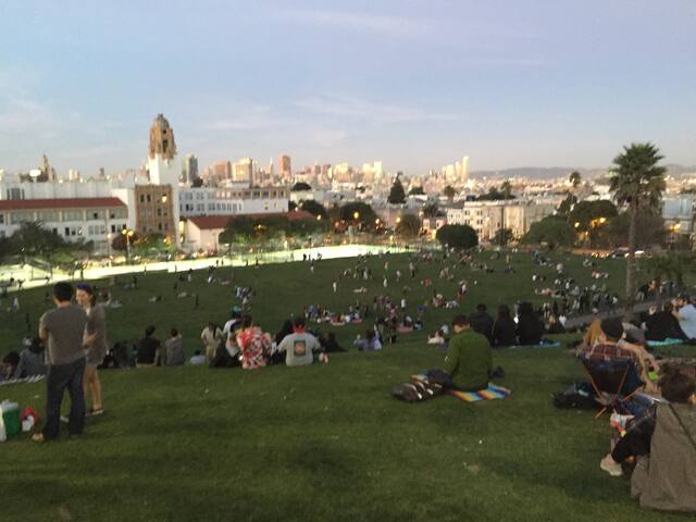 Roomy and well located Mission Dolores apartment gallery image 2