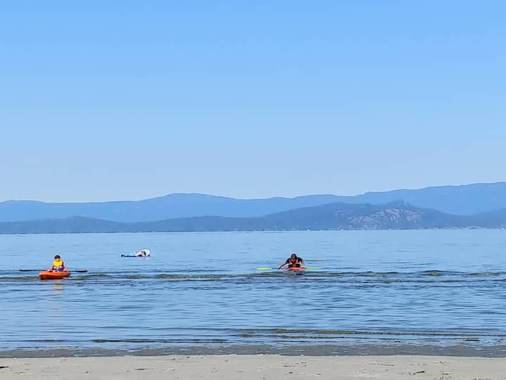 Slice Of Paradise! On Golf Course, Steps To Beach! - Parksville