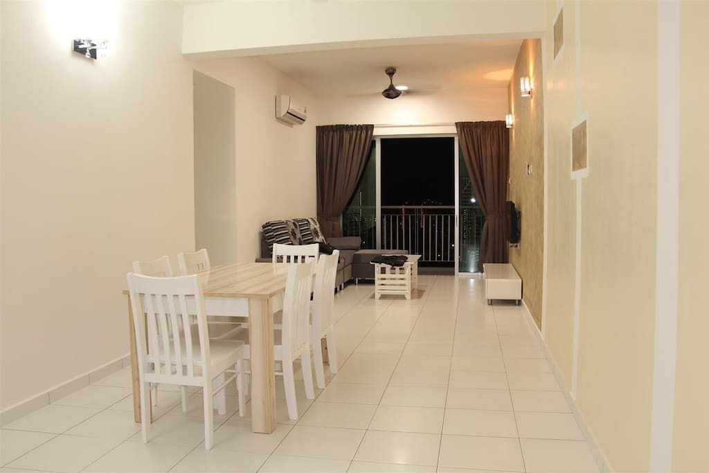 6 Seater Dining Table