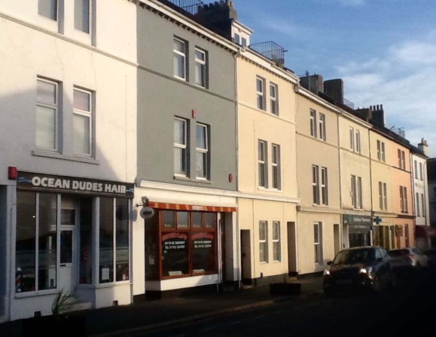 Bishops Place, West Hoe Road