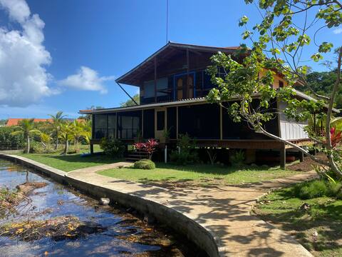 4 bedroom home on Isla Cristobal