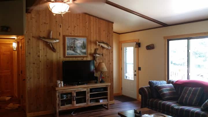 Lakefront Home With Privacy But Close To Town - Presque Isle, WI