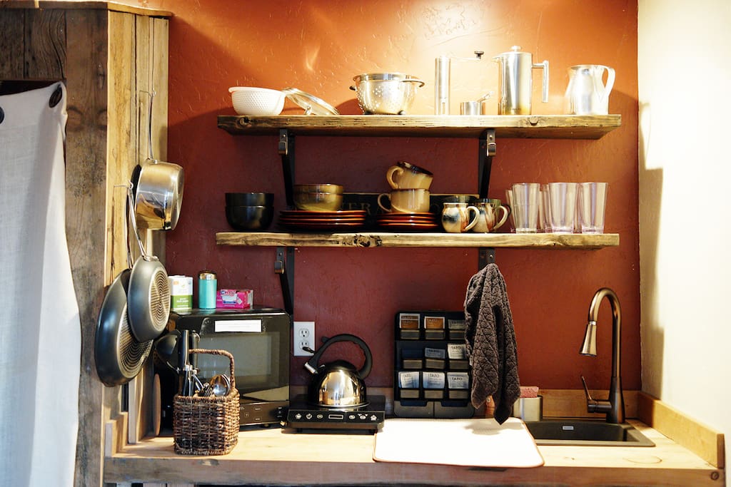 The cute little kitchenette