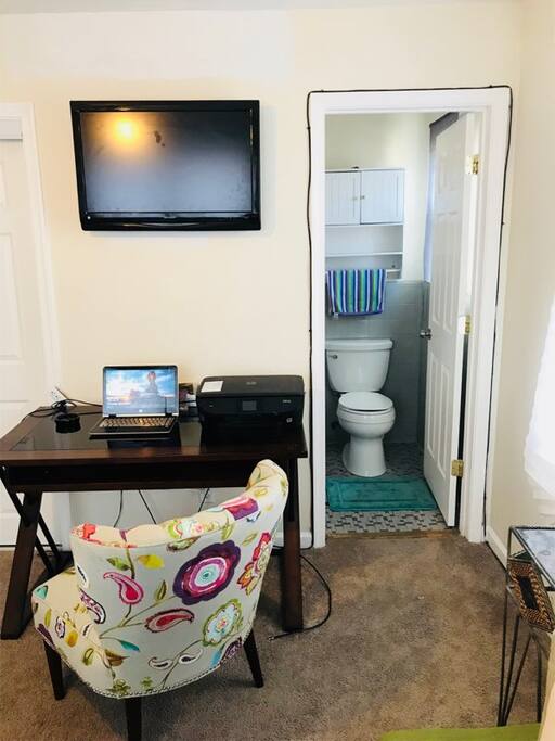 Desk space, printer and high speed internet is your smoke friendly office away from home. Just bring your laptop and get lost in our creative space.