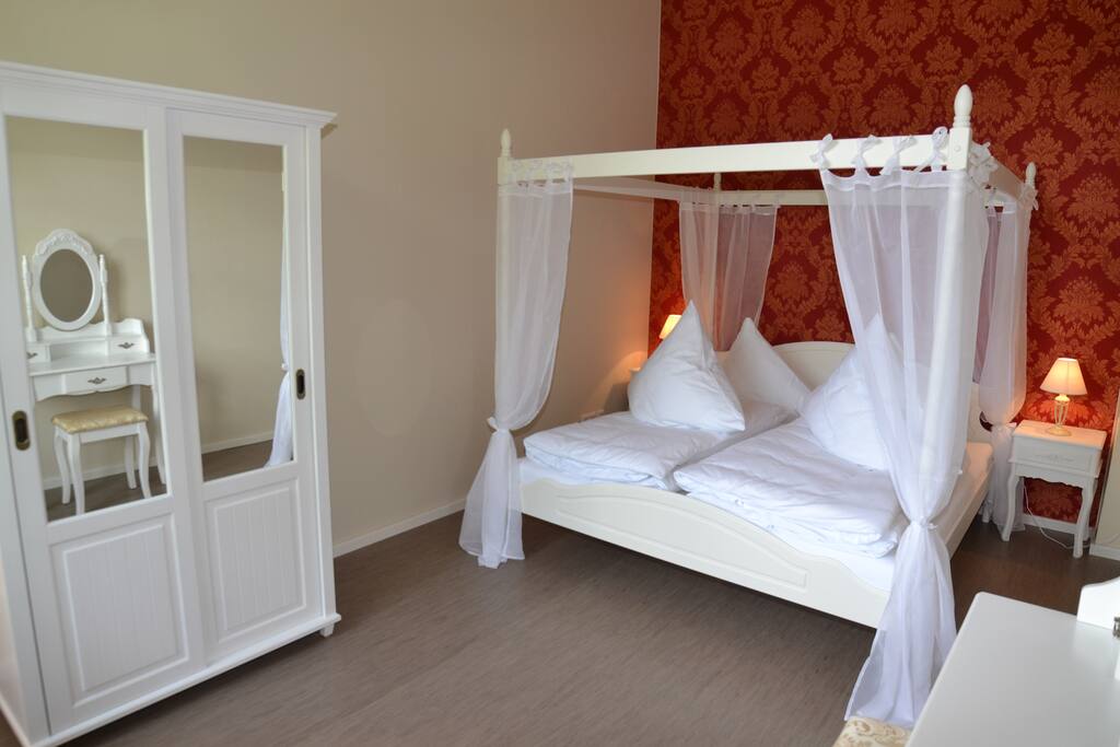 Schlafzimmer - Rosalie
