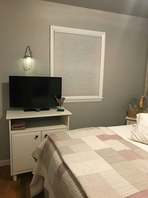 TV with built in DVD player. We have a large DVD collection to choose from. TV is not hooked up, but you can use the living room for network TV, Amazon Prime Video or Netflix.