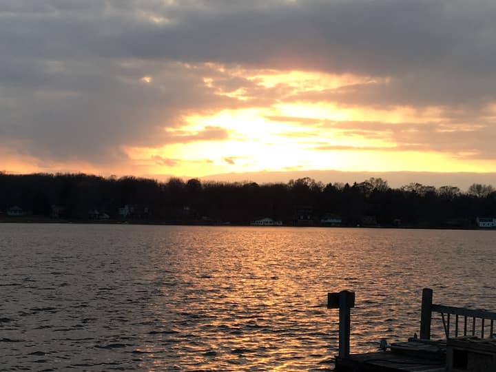 Horseshoe Lake Vacation Rentals & Homes Whitmore Lake, MI Airbnb