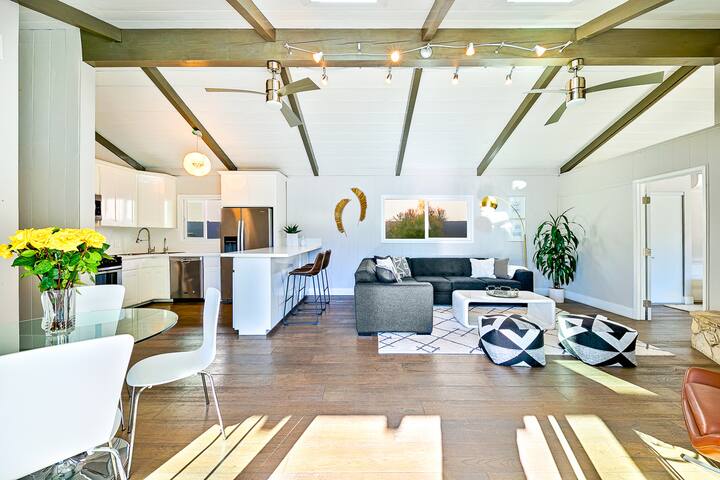 Luxury Gateway to La Jolla gallery image 5