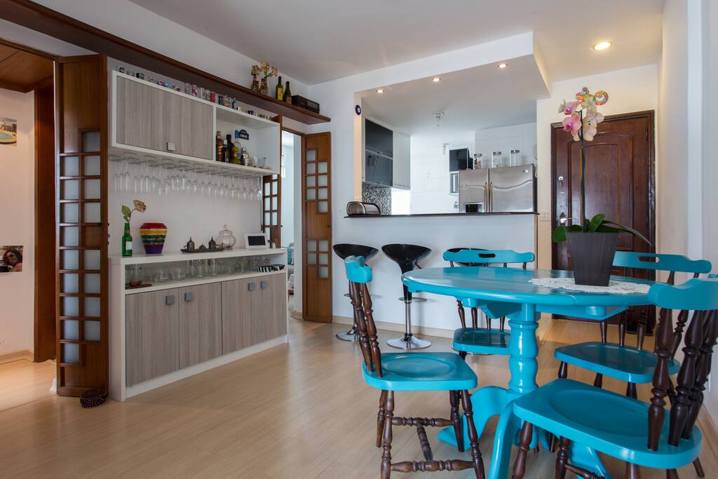 Kitchen integrated with dinner room.