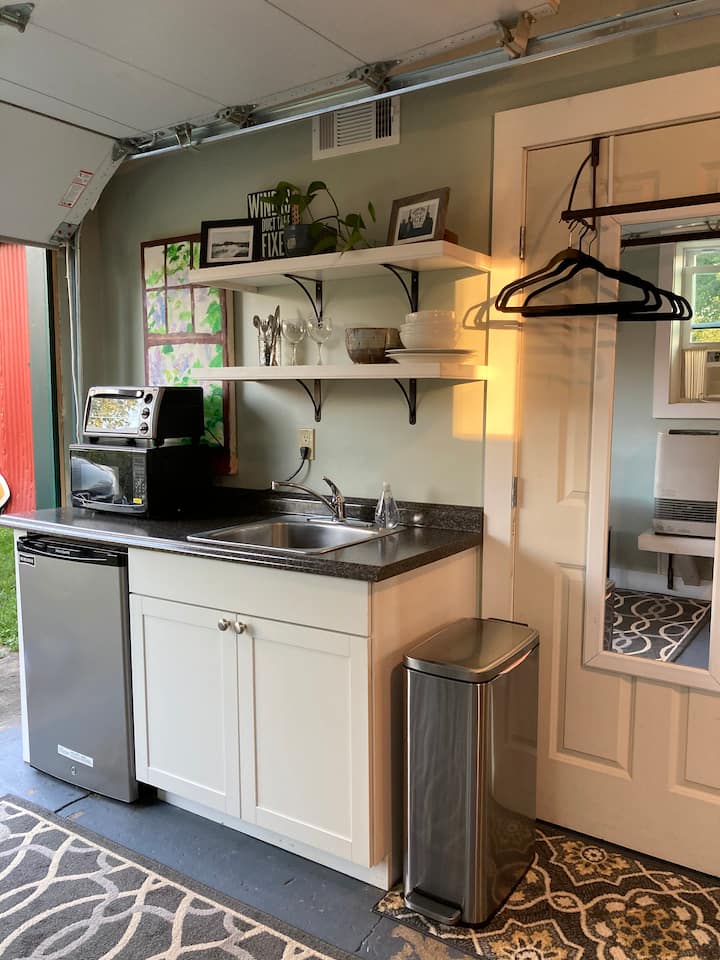 Barn Studio With Sauna- Garage Door, Heated Or Ac - Burlington