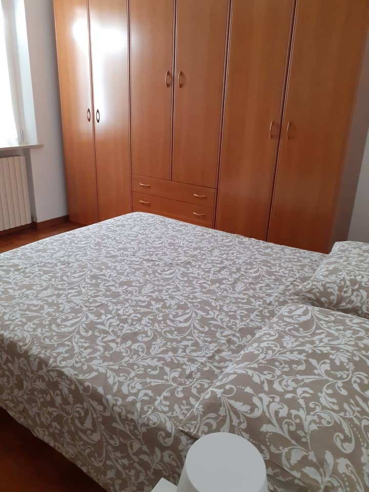 Стая за двама