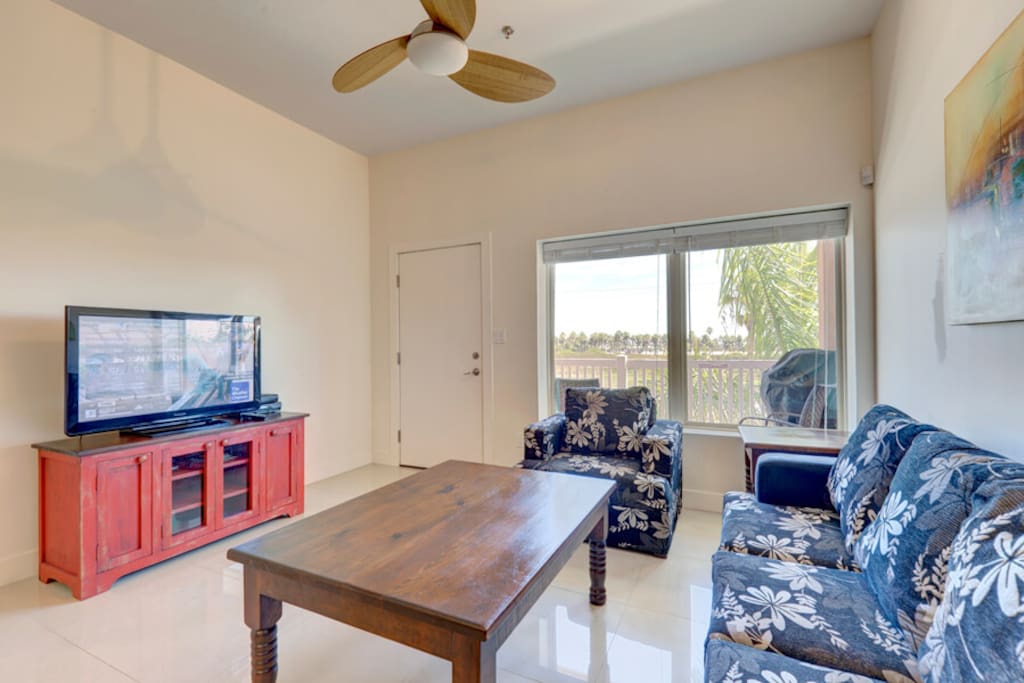 La Isla 205F Living Area