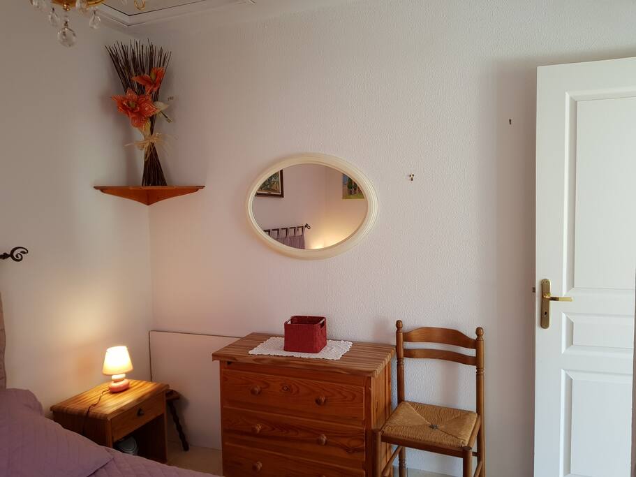 Chambre lit 2 personnes