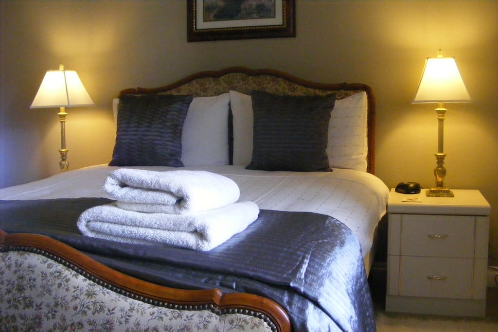 Master on-suite bedroom