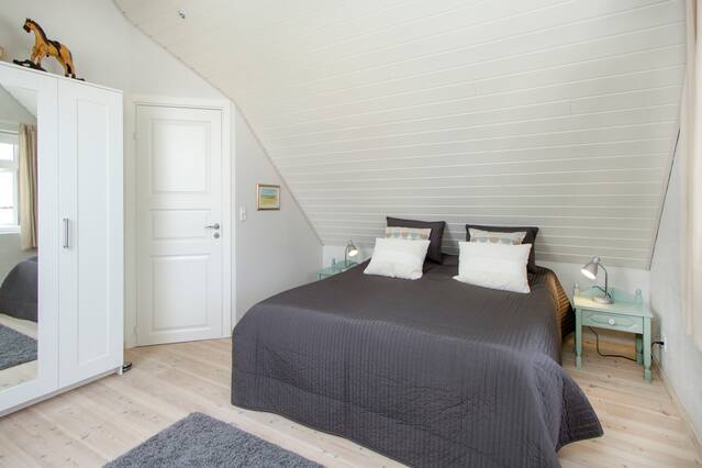 Løkken 2018 (with photos): top 20 løkken vacation rentals, vacation ... Rosenbue med bænk