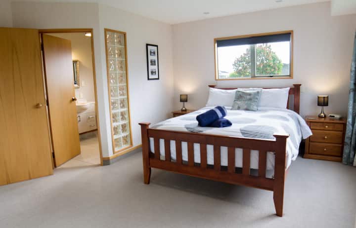 Chambre 4, lit queen 