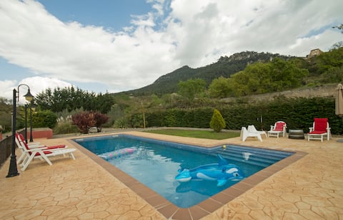 Spacious rural house in Prenafeta-Montblanc