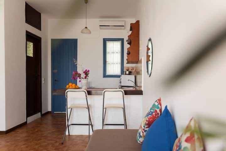 Baa inaunganisha jikoni na sebule