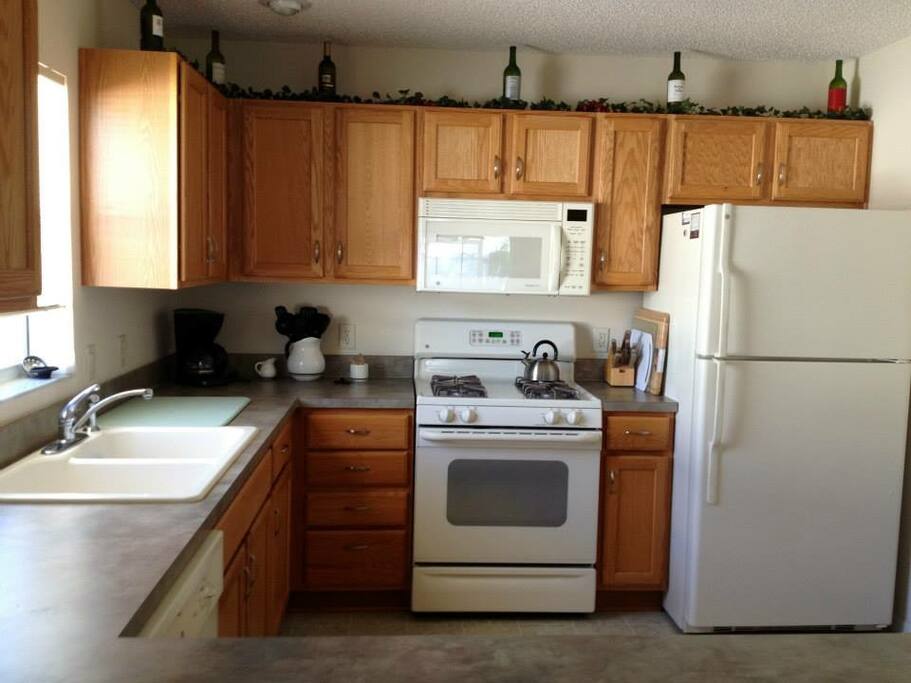 Very spacey functional kitchen
