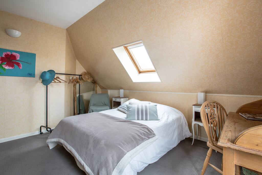 bedroom 1, with 1 double bed
